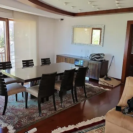 Villa With Pool By Near Centre And Airport *